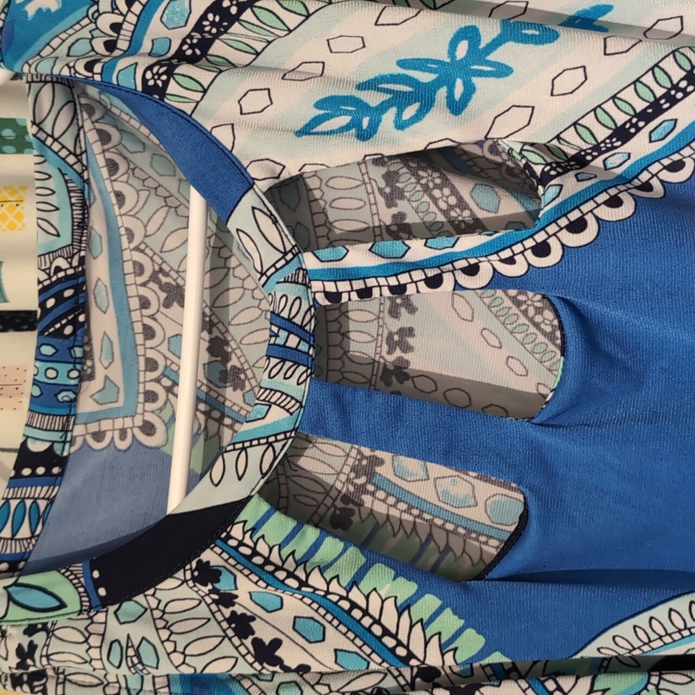 Easy breezy swing dress 36" w peek aboo neckline - Picture 2 of 4